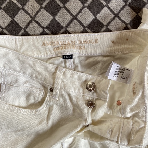 American Eagle White Tomgirl ripped jeans - Picture 4 of 6